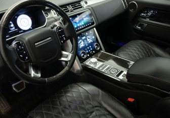 Подержанный автомобиль Land Rover Range Rover 2021 года (7 фото)