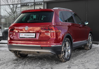 Подержанный автомобиль Volkswagen Tiguan 2017 года (4 фото)