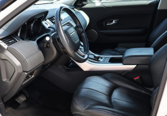 Подержанный автомобиль Land Rover Range Rover Evoque 2018 года (16 фото)