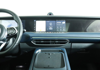 Подержанный автомобиль Voyah Free 2023 года (16 фото)