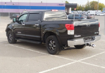 Подержанный автомобиль Toyota Tundra 2013 года (7 фото)