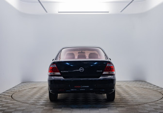 Подержанный автомобиль Nissan Almera Sedan 2012 года (6 фото)