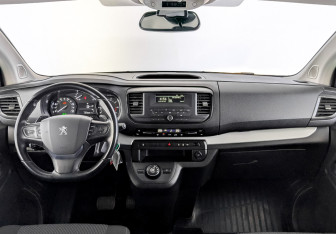 Подержанный автомобиль Peugeot Traveller 2022 года (14 фото)