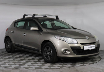 Подержанный автомобиль Renault Megane Hatchback 2012 года (3 фото)