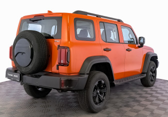 Новый Tank 300 2025 (2 фото)