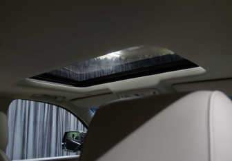 Подержанный автомобиль Cadillac Escalade Suv 2015 года (21 фото)