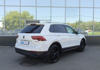 Подержанный автомобиль Volkswagen Tiguan 2021 года (5 фото)