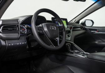 Подержанный автомобиль Toyota Camry Sedan 2021 года (7 фото)