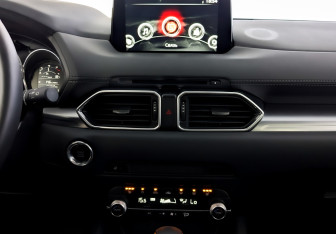 Подержанный автомобиль Mazda CX-5 2020 года (15 фото)