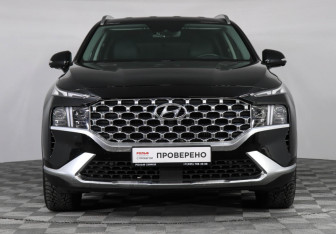 Подержанный автомобиль Hyundai Santa Fe 2022 года (2 фото)