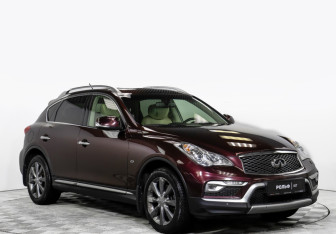 Подержанный автомобиль Infiniti QX50 2016 года (2 фото)