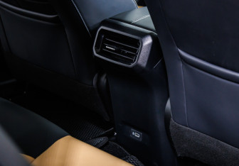 Подержанный автомобиль GAC GS3 2024 года (15 фото)