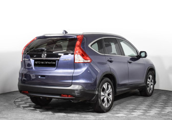 Подержанный автомобиль Honda CR-V 2014 года (3 фото)