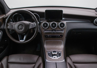 Подержанный автомобиль Mercedes-Benz GLC Coupe 2018 года (13 фото)
