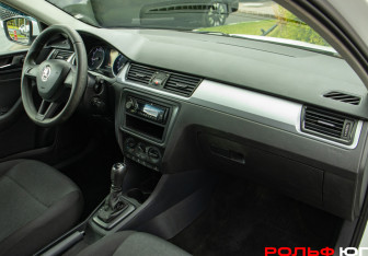 Подержанный автомобиль Skoda Rapid Liftback 2018 года (7 фото)