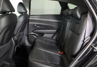 Подержанный автомобиль Hyundai Tucson 2021 года (10 фото)