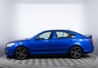 Подержанный автомобиль Skoda Octavia RS Liftback 2012 года (8 фото)