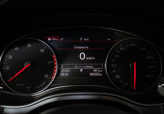 Подержанный автомобиль Audi A6 Sedan 2015 года (12 фото)