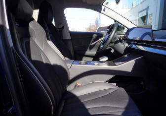 Подержанный автомобиль Omoda C5 2023 года (9 фото)