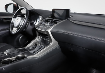 Подержанный автомобиль Lexus NX 2019 года (9 фото)