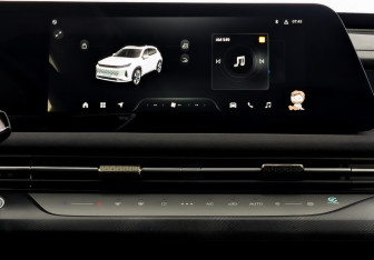 Подержанный автомобиль Exeed RX 2023 года (15 фото)