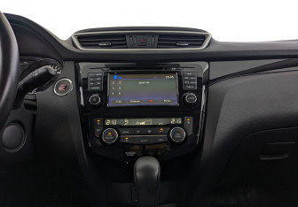 Подержанный автомобиль Nissan Qashqai 2018 года (17 фото)