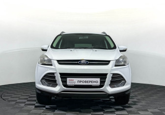 Подержанный автомобиль Ford Kuga 2013 года (2 фото)
