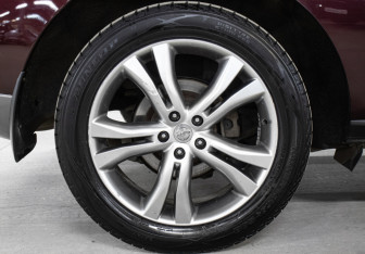 Подержанный автомобиль Nissan Murano Suv 2015 года (27 фото)