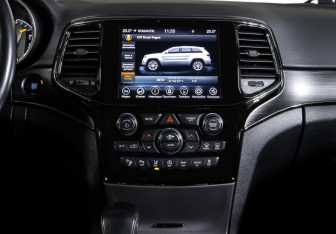 Подержанный автомобиль Jeep Grand Cherokee 2021 года (14 фото)
