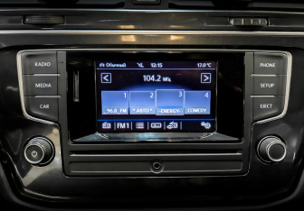 Подержанный автомобиль Volkswagen Tiguan 2017 года (15 фото)