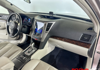 Подержанный автомобиль Subaru Outback Wagon 2013 года (9 фото)