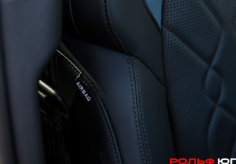 Подержанный автомобиль Voyah Free 2022 года (12 фото)