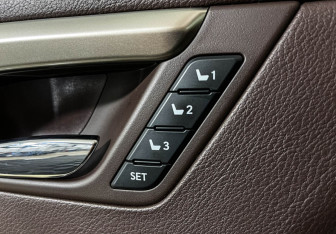 Подержанный автомобиль Lexus RX 2018 года (15 фото)