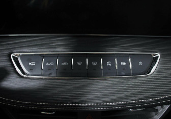 Подержанный автомобиль Haval Jolion 2023 года (11 фото)