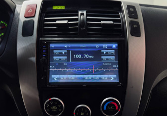 Подержанный автомобиль Hyundai Tucson 2008 года (14 фото)