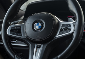 Подержанный автомобиль BMW X7 2019 года (11 фото)