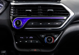 Подержанный автомобиль Changan Alsvin 2023 года (11 фото)