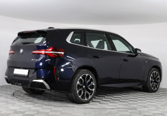 Новый BMW X3 2025 (2 фото)