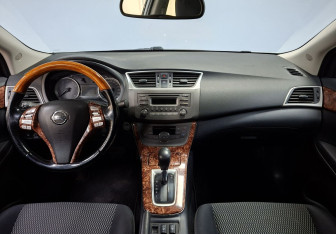 Подержанный автомобиль Nissan Sentra Sedan 2014 года (17 фото)
