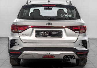 Подержанный автомобиль Kia Rio Hatchback 2021 года (6 фото)