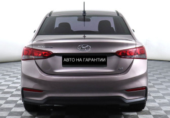 Подержанный автомобиль Hyundai Solaris Sedan 2019 года (4 фото)