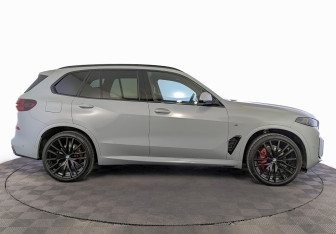 Новый BMW X5 2025 (4 фото)