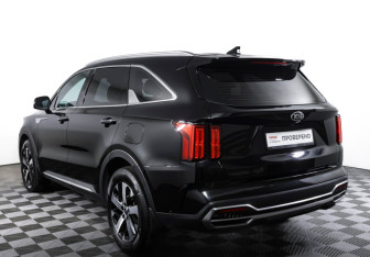 Подержанный автомобиль Kia Sorento 2020 года (7 фото)