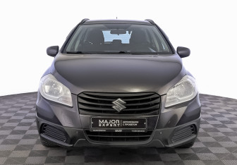 Подержанный автомобиль Suzuki SX4 Hatchback 2014 года (2 фото)