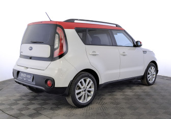 Подержанный автомобиль Kia Soul 2018 года (5 фото)