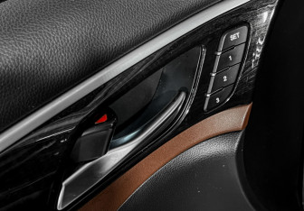 Подержанный автомобиль GAC GS8 2020 года (24 фото)