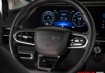 Подержанный автомобиль Omoda C5 2023 года (14 фото)