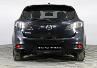 Подержанный автомобиль Mazda 3 Hatchback 2012 года (4 фото)