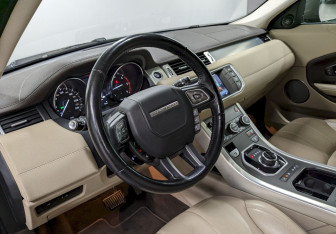 Подержанный автомобиль Land Rover Range Rover Evoque 2018 года (13 фото)