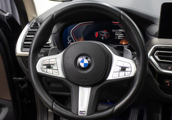 Подержанный автомобиль BMW X3 2024 года (17 фото)